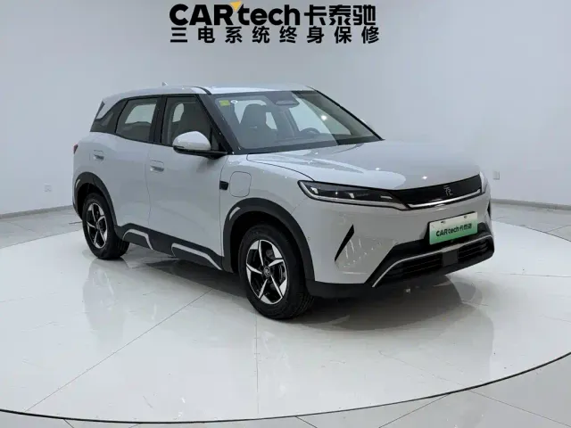 BYD Yuan UP — Фото автомобиля 2