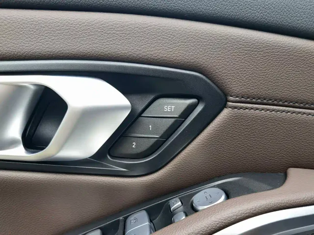 BMW 3 Series — Фото автомобиля 15