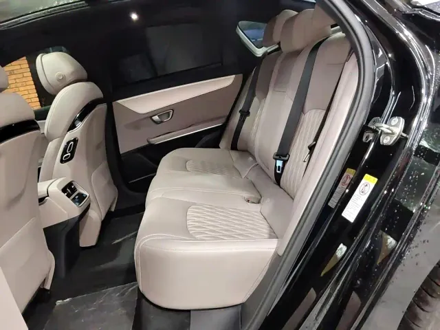 BYD Han — Фото автомобиля 11