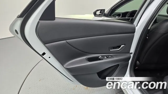 Hyundai Avante CN7 — Фото автомобиля 14