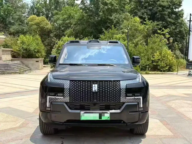 BYD U8 — Фото автомобиля 3