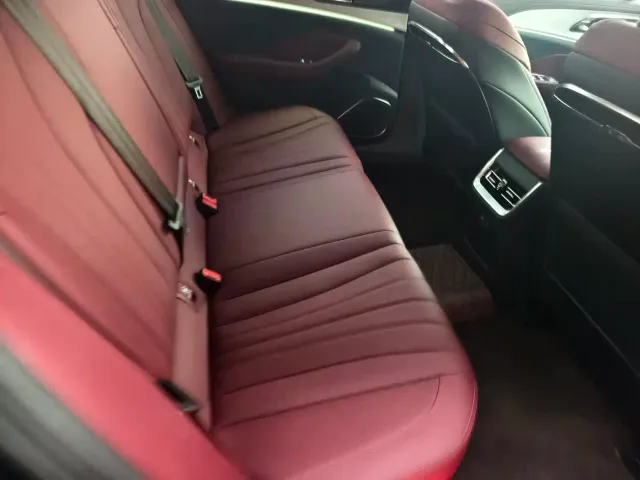 Hongqi H5 — Фото автомобиля 4