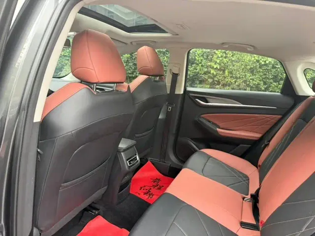 Changan Eado — Фото автомобиля 5