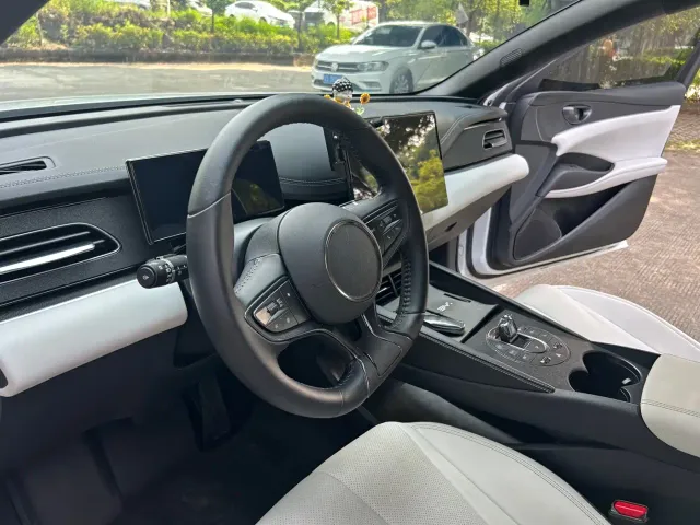 BYD Seal 06 — Фото автомобиля 13
