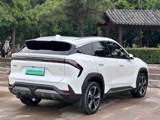 Geely Galaxy L7 — Фото автомобиля 3
