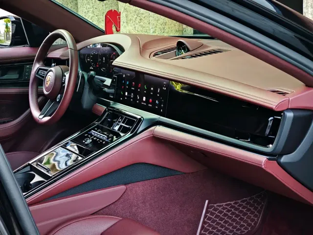 Porsche Panamera — Фото автомобиля 21