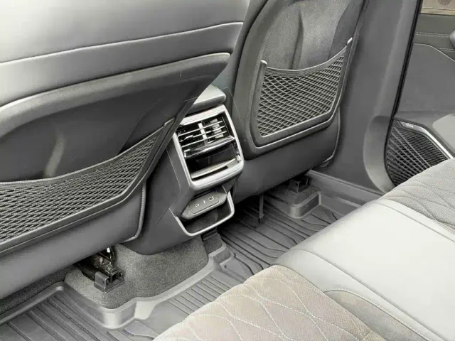 Geely Xingyue L — Фото автомобиля 9