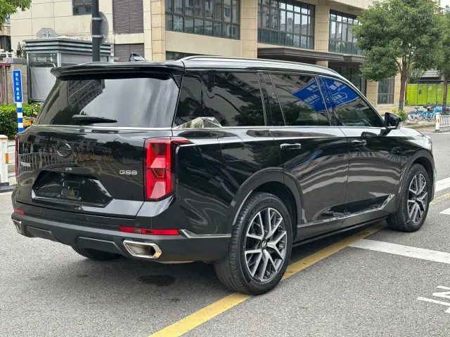 GAC Trumpchi GS8 — Фото автомобиля 9