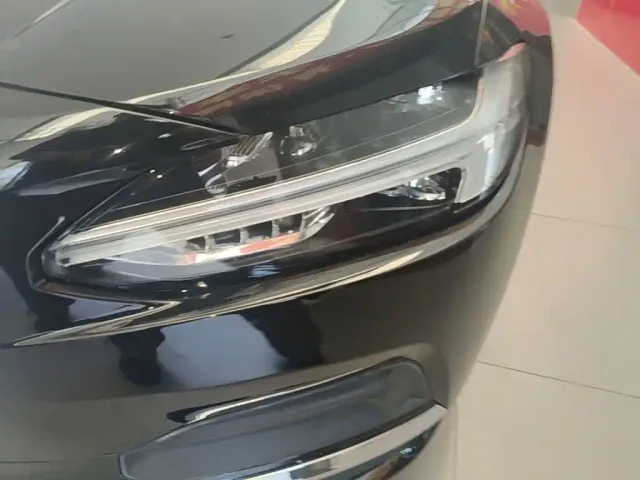 Volvo S90 — Фото автомобиля 23