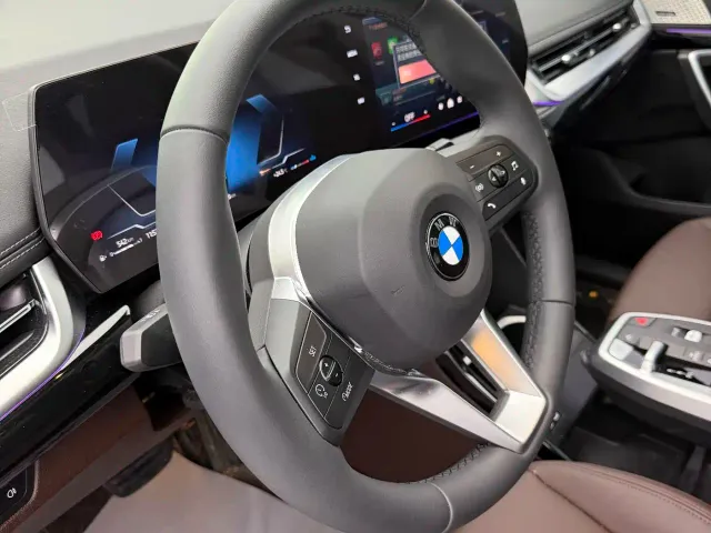 BMW X1 — Фото автомобиля 11