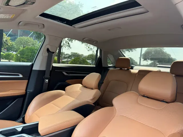 Geely Emgrand — Фото автомобиля 15