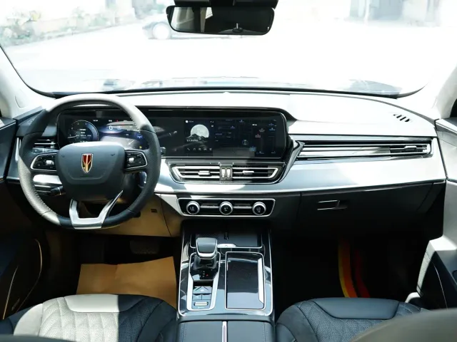 Hongqi HS5 — Фото автомобиля 4