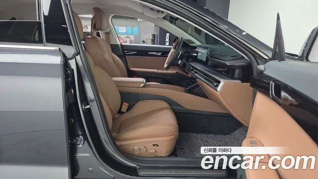 Hyundai Grandeur Grandeur (GN7) 2.5 Бензин 2WD — Фото автомобиля 9