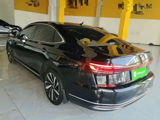 Volkswagen Passat — Фото автомобиля 4