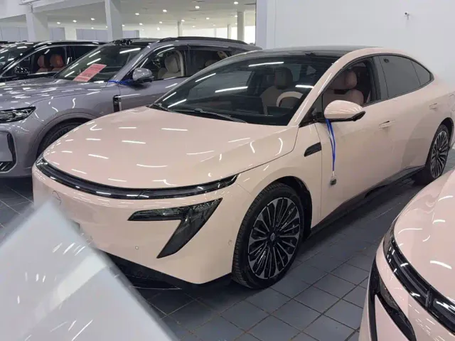 Фотография автомобиля — Nissan N7