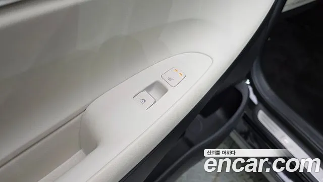 Hyundai Grandeur (New) Hybrid — Фото автомобиля 16