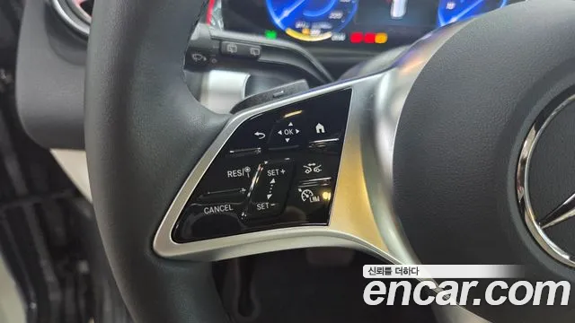 Mercedes-Benz EQB — Фото автомобиля 17