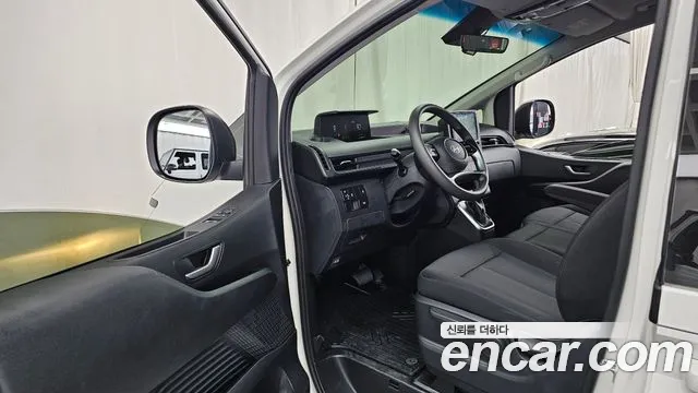 Hyundai Staria — Фото автомобиля 15