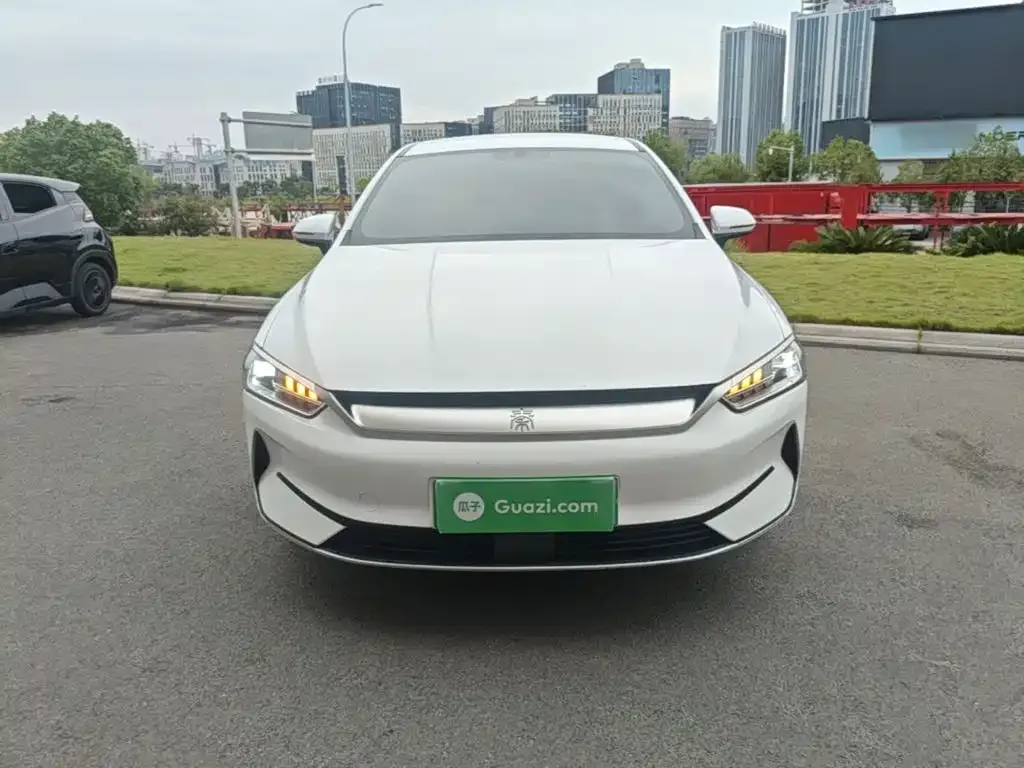 BYD Qin PLUS 2024 Glory Edition EV 510KM Leading — Фото автомобиля 2