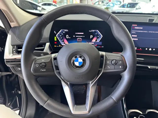 BMW X1 — Фото автомобиля 10