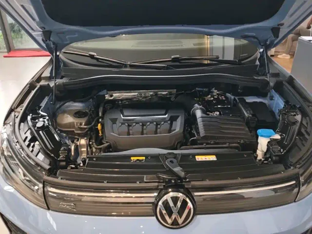 Volkswagen Tiguan L — Фото автомобиля 19