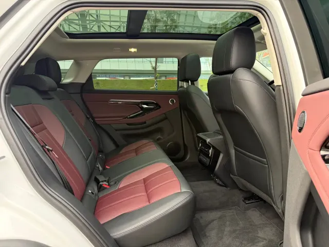 Land Rover Range Rover Evoque — Фото автомобиля 13