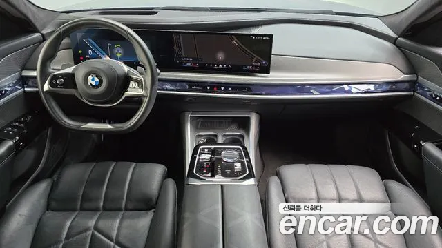 BMW 7 Series G70 — Фото автомобиля 7