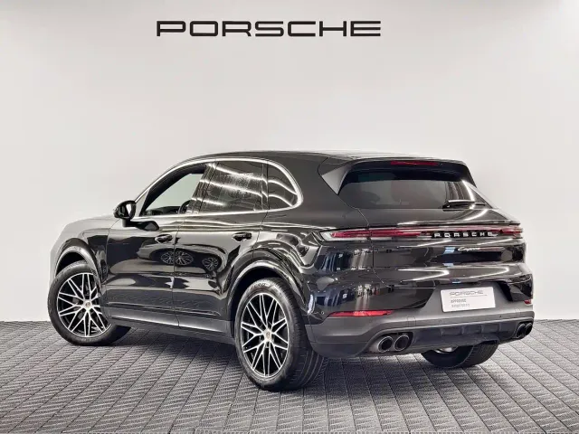 Porsche Cayenne — Фото автомобиля 7