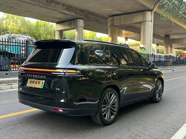 Leapmotor C16 — Фото автомобиля 11