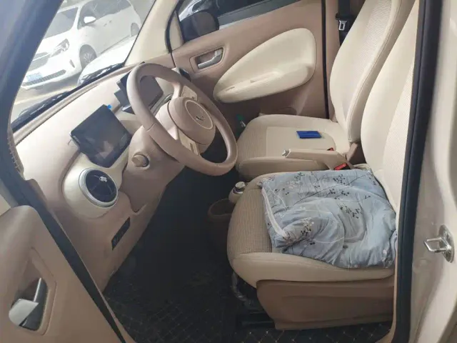 Wuling Hongguang Mini EV — Фото автомобиля 16