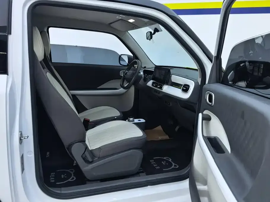 Geely Galaxy Panda 2025 Model Year 210km Panda Knight — Фото автомобиля 8