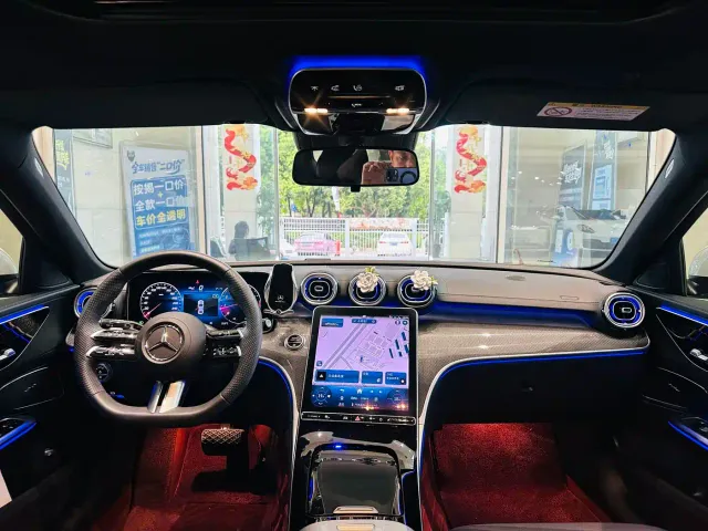 Mercedes-Benz C-Class — Фото автомобиля 4