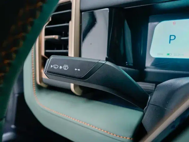 iCAR 03 — Фото автомобиля 21