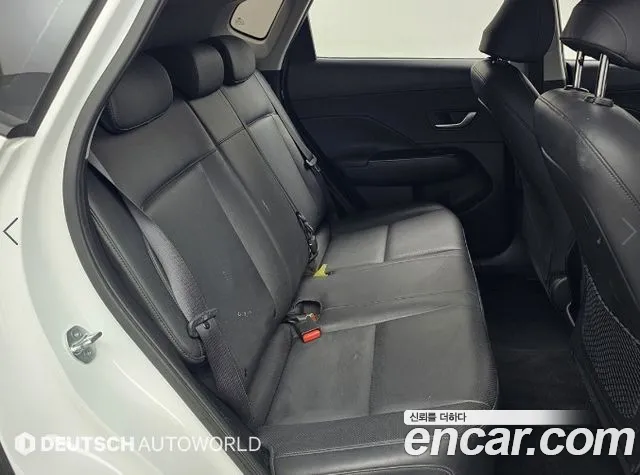 Hyundai Kona — Фото автомобиля 12
