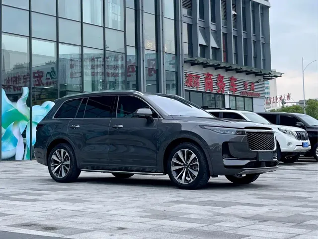 Li Auto ONE — Фото автомобиля 3