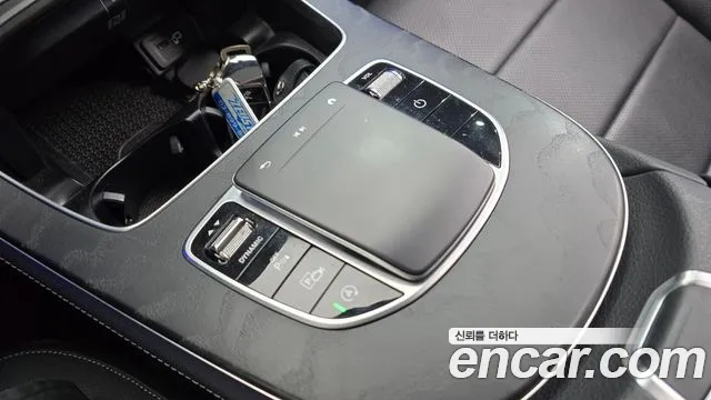 Mercedes-Benz E-Class — Фото автомобиля 29