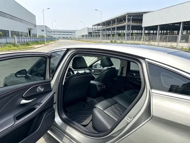 Chery Arrizo 8 — Фото автомобиля 11