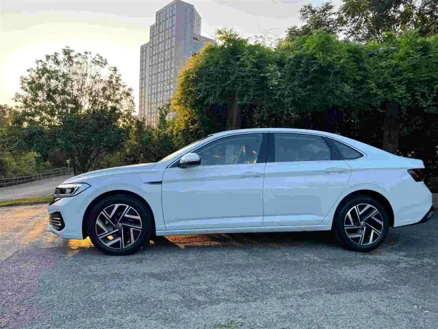 Volkswagen Sagitar — Фото автомобиля 11