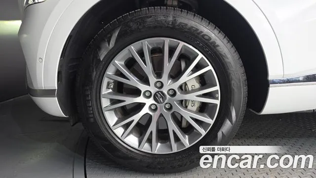 Genesis GV80 2.5T Бензин 2WD — Фото автомобиля 5