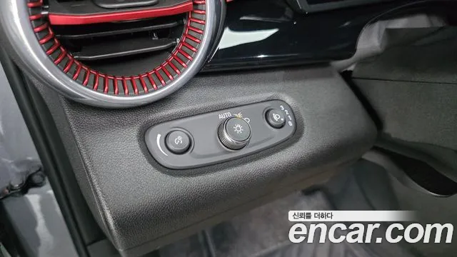 ChevroletGMDaewoo Trax Trax Кроссовер — Фото автомобиля 14