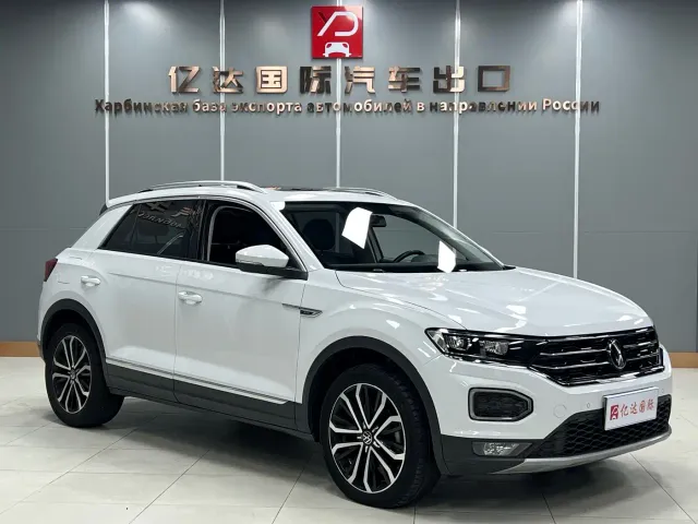 Volkswagen T-Roc — Фото автомобиля 3