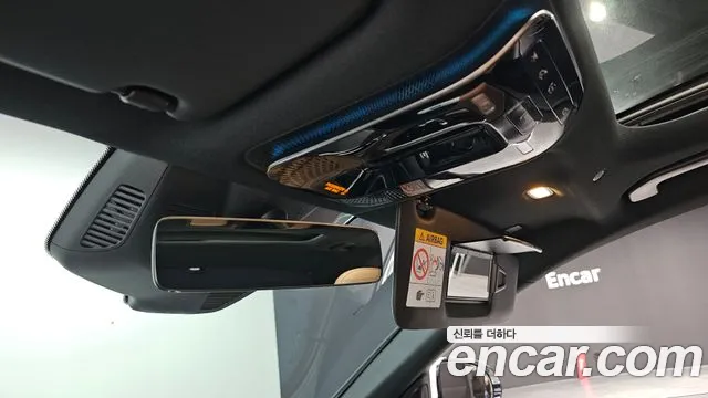 Mercedes-Benz E-Class — Фото автомобиля 24
