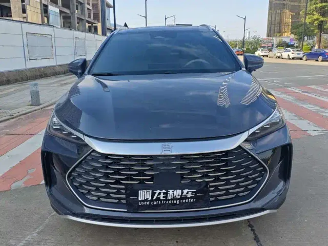 BYD Tang — Фото автомобиля 2