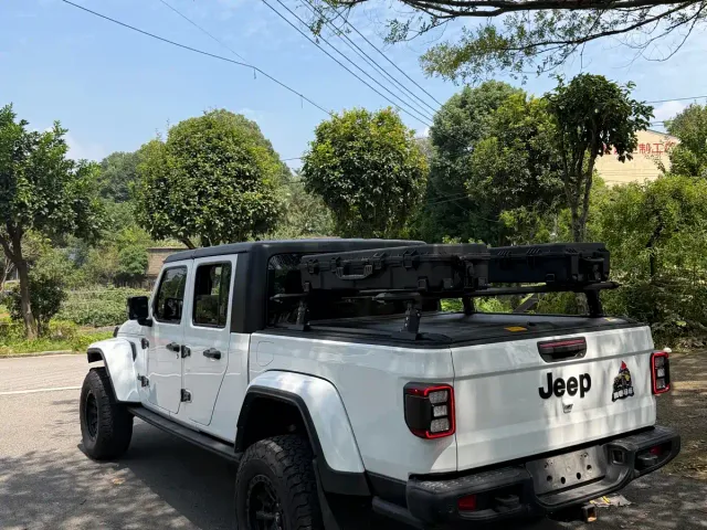Jeep Gladiator — Фото автомобиля 7