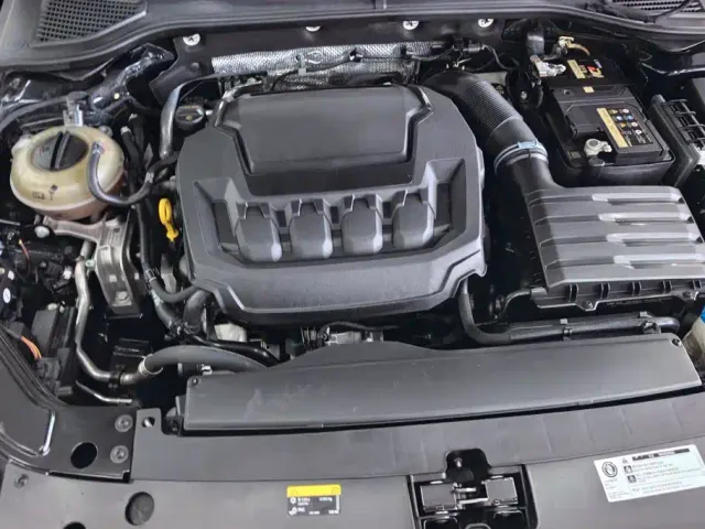 Volkswagen Passat — Фото автомобиля 10