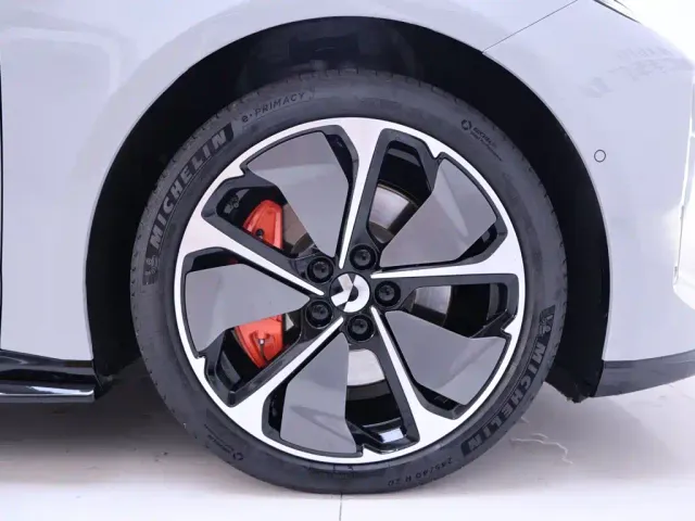 Nio ET5 Touring — Фото автомобиля 25