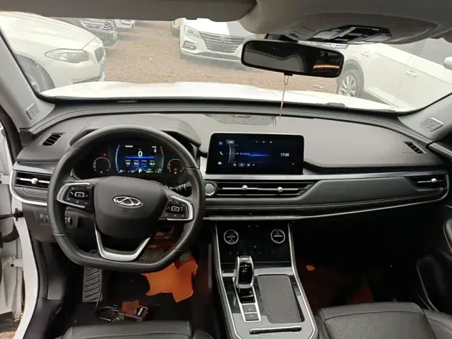 Chery Tiggo 8 — Фото автомобиля 9
