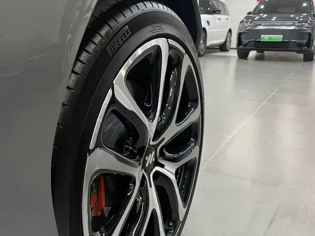 IM Motors LS6 — Фото автомобиля 4
