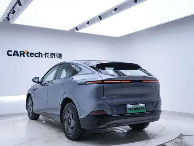 Xpeng G6 — Фото автомобиля 10