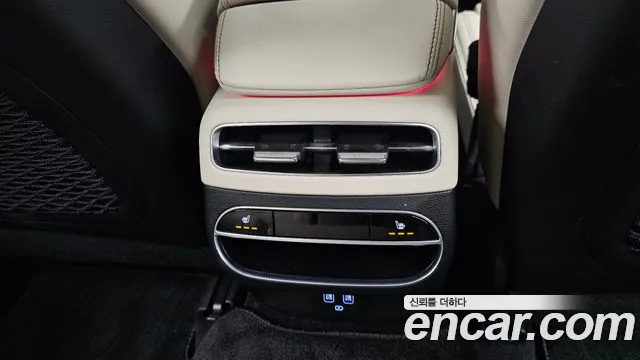 Genesis GV70 2.5T Бензин AWD — Фото автомобиля 19